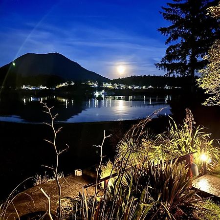 Private Room On Waterfront Property With Hot Tub Firepit - Sea Esta Ucluelet Luaran gambar